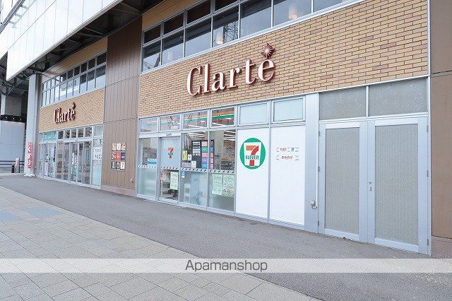 コンビニ　セブンイレブン（コンビニ）まで369m