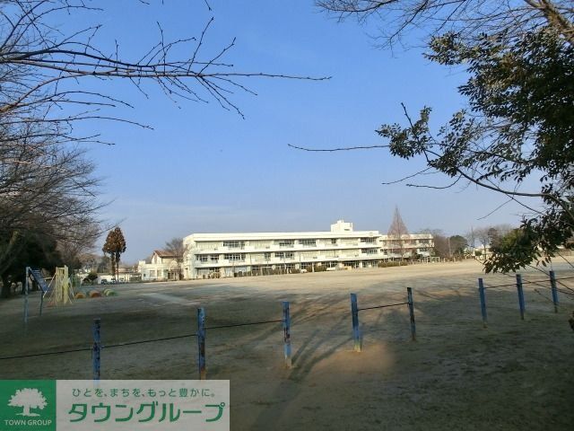 小学校　尾崎小学校（小学校）まで610m
