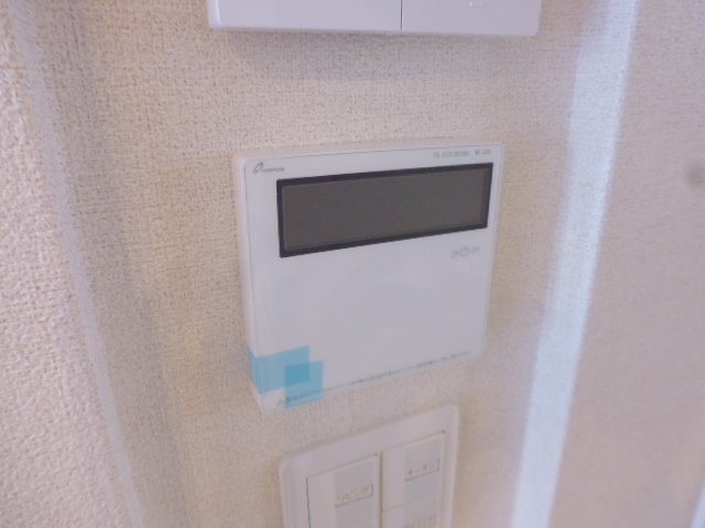 その他設備　給湯リモコン