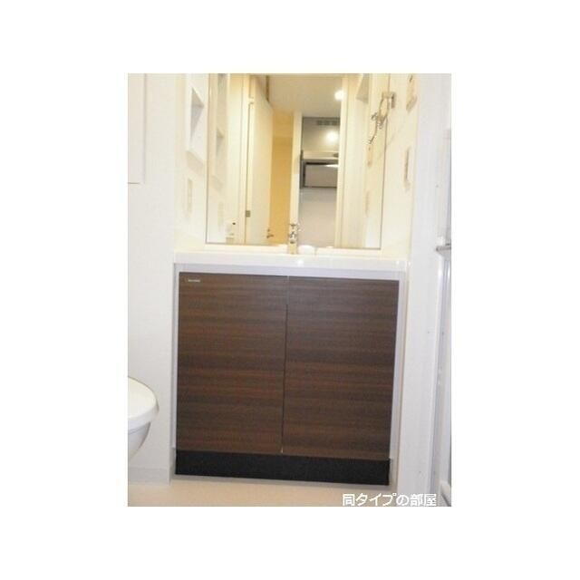 洗面設備　写真は同タイプ住居です