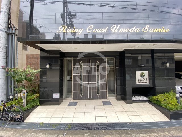 エントランス　ライジングコート梅田サンライズ　エントランス