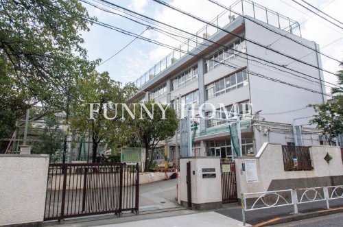 小学校　目黒区立東根小学校（小学校）まで601m