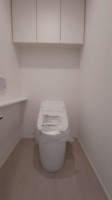 トイレ　※写真は同タイプ住戸です。