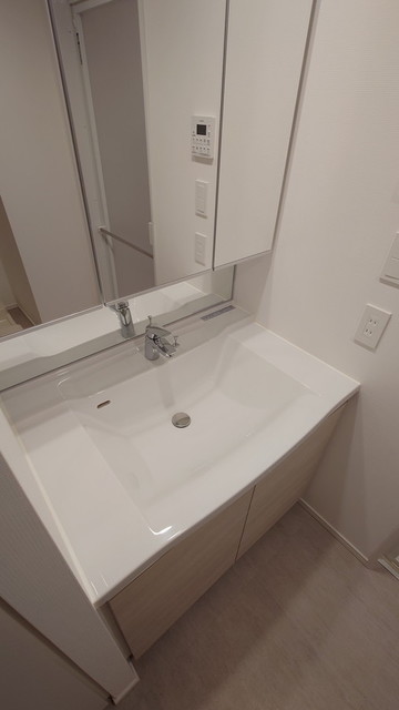 洗面設備　※写真は同タイプ住戸です。
