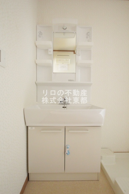 洗面設備　独立洗面台なら落ち着いて身支度ができます☆