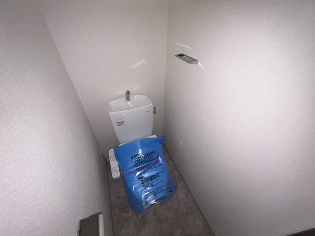 エステムコート新大阪XVIIベイスのトイレ写真