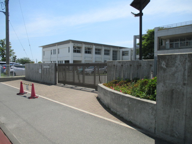 小学校　西岐波小学校（小学校）まで1400m
