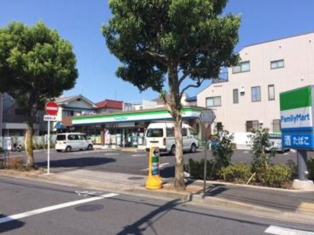 コンビニ　ファミリーマート北小岩六丁目店（コンビニ）まで112m