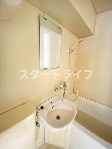 地下鉄御堂筋線 東三国駅 徒歩8分 4階建 築36年の内装写真