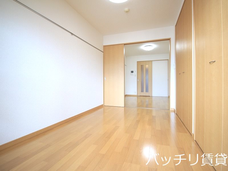 居室・リビング　画像は同型イメージの為、内装のベースカラー等が若干異なる場合