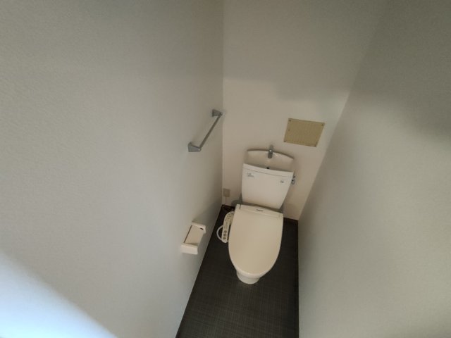 トイレ　清潔感のあるトイレです
