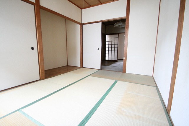 三栄コーポの居間写真