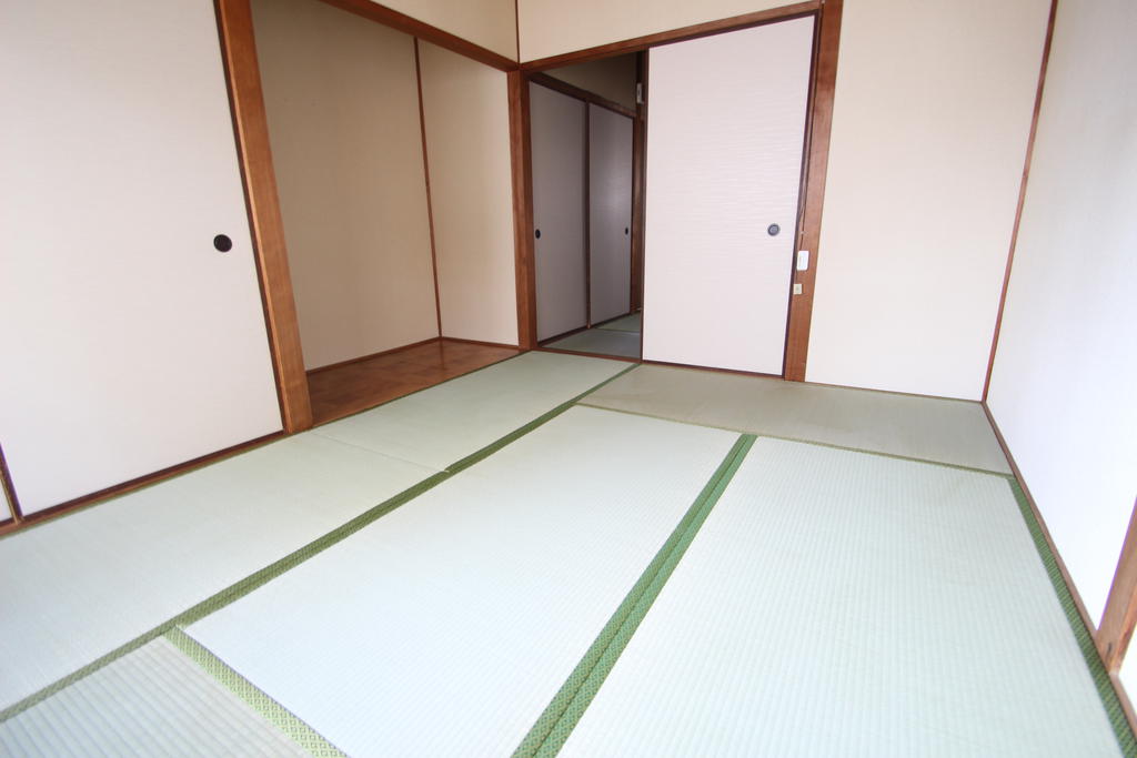 三栄コーポの居間写真