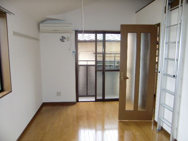 居室・リビング　別部屋参考写真