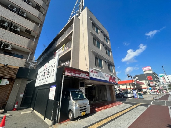 広島市西区三篠町のマンションの建物外観