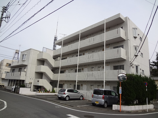 八王子市本町のマンションの建物外観