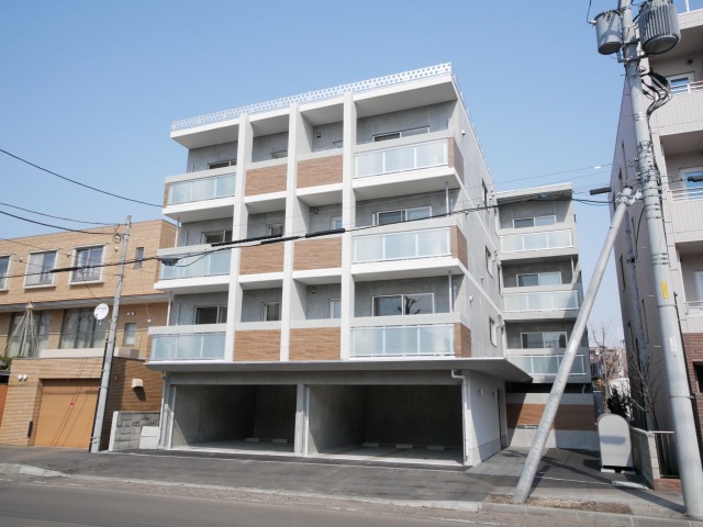 北海道札幌市中央区南二十三条西８（マンション）の賃貸物件の外観