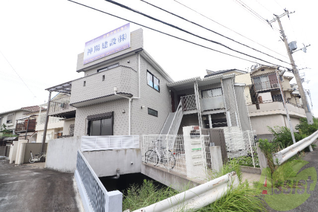 【神戸市垂水区五色山のアパートの建物外観】