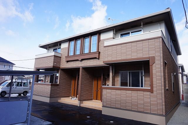 【遠田郡美里町青生のアパートの建物外観】