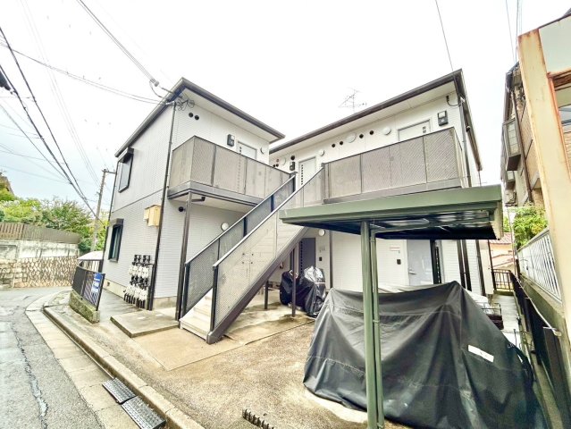 【神戸市長田区上池田のアパートの建物外観】