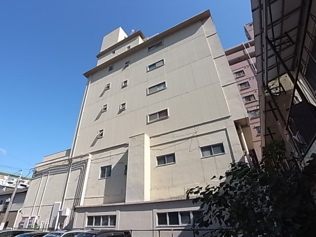 【西明石グリーンハイツの建物外観】