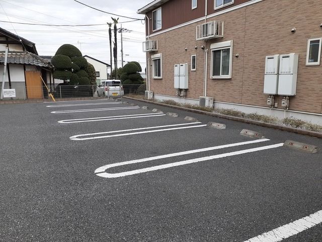 【ベルデ　アンの駐車場】