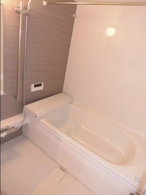 バス・シャワールーム　２０２　換気乾燥機付き浴室