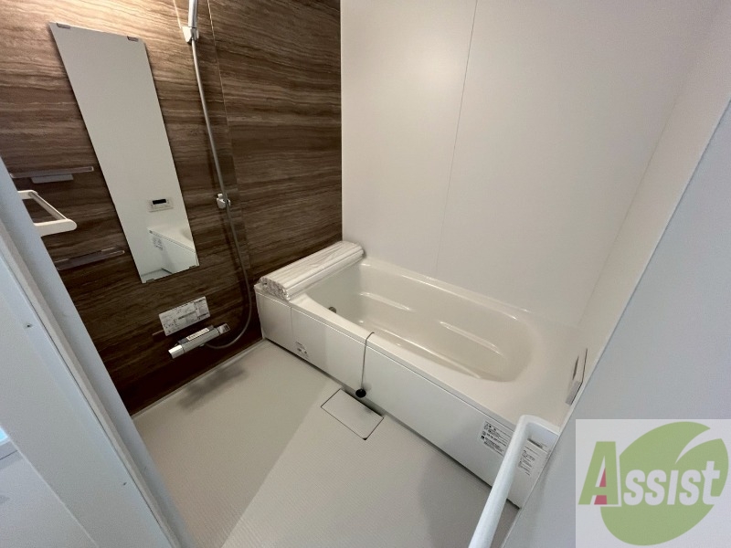 バス・シャワールーム　ユニットバスです。疲れを癒すのに欠かせませんね！