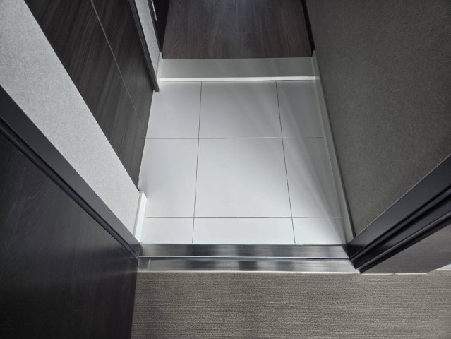 玄関　プレサンスロジェ名駅南