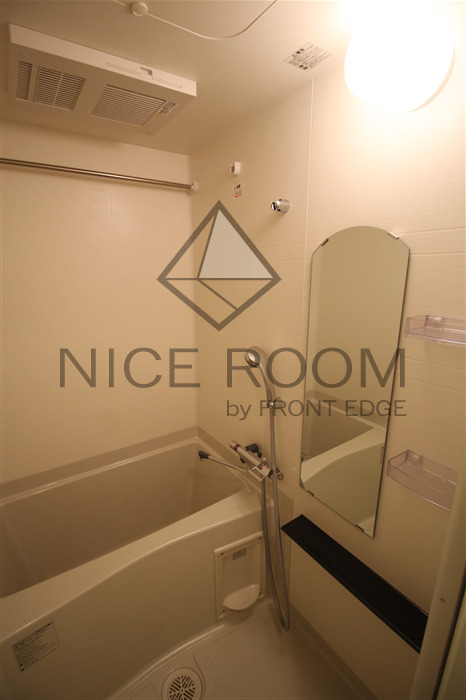 バス・シャワールーム　プレサンス心斎橋ソレイユ　風呂