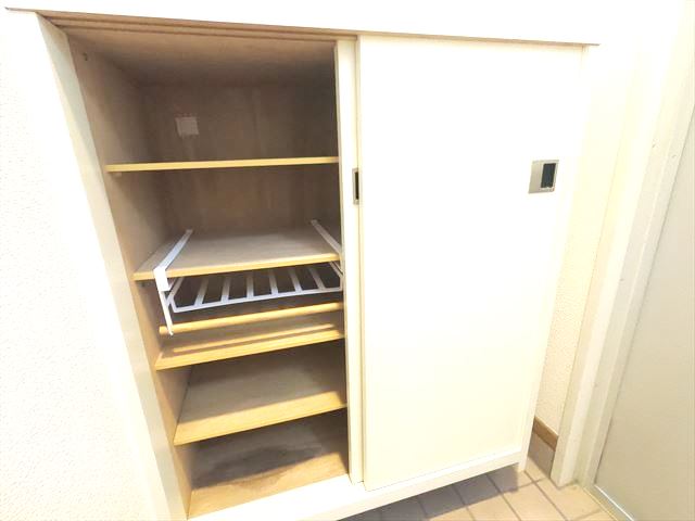 玄関　シューズBOX