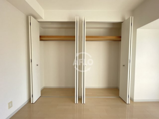 収納　ルクレ西長堀　クローゼット