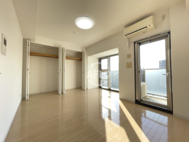 居室・リビング　ルクレ西長堀　リビング