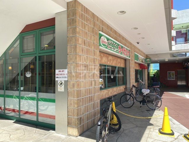 飲食店　サイゼリヤ クロスコート秋津店（飲食店）まで1010m