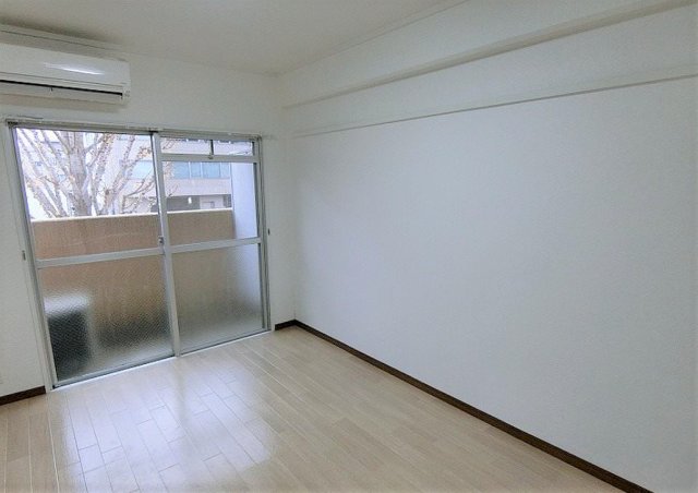 居室・リビング　ゆったりとした居間です