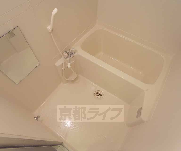 バス・シャワールーム　やっぱりお風呂はセパレートですね。