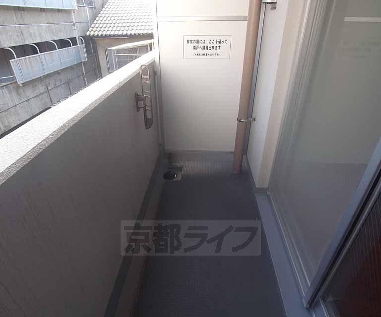 バルコニー　バルコニーも開放感がありますね。