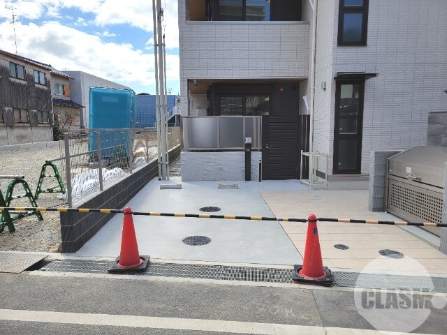 駐車場　敷地内駐車場