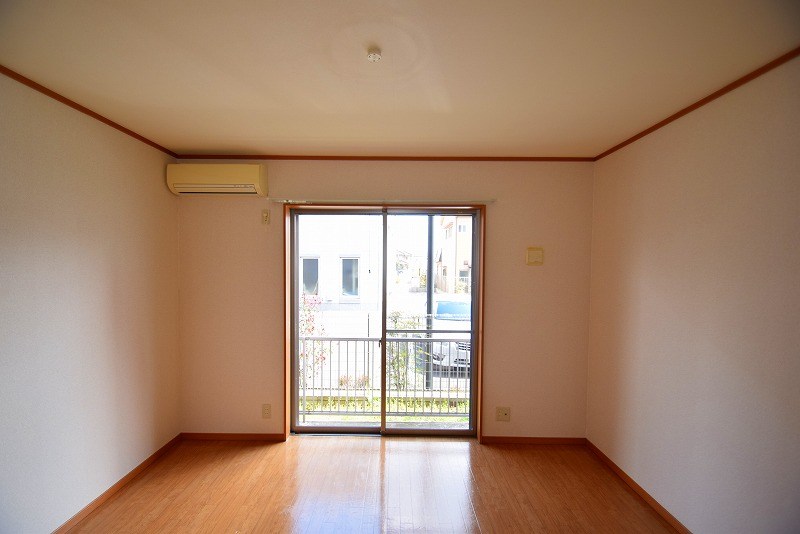 居室・リビング　別室参照