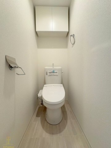 トイレ　セレニテ東梅田アリエ