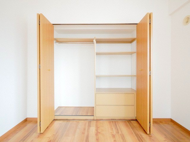 収納　広々クローゼット付きです♪