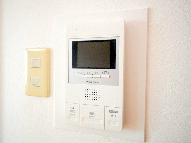 セキュリティ　モニター付きインターホン完備しています♪