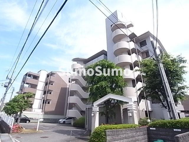 建物外観　落ち着いた雰囲気の外観です