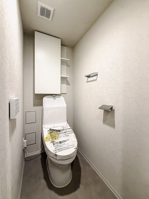 トイレ　※写真は同タイプ住戸です。