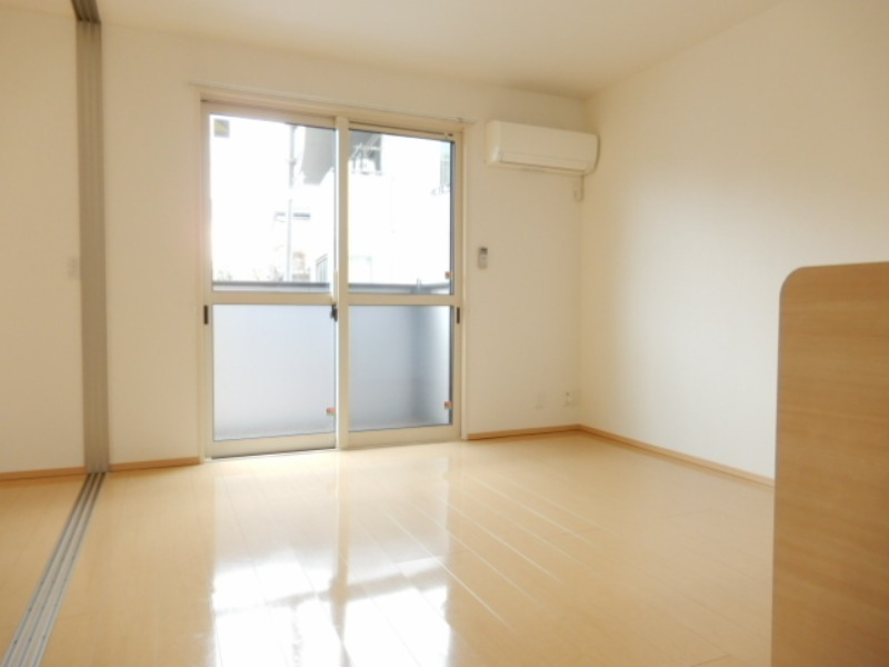 居室・リビング　図面と現状に相違がある場合には現状を優先