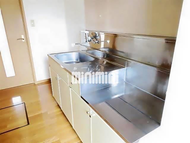 キッチン　※内装写真は同タイプ別部屋のものです