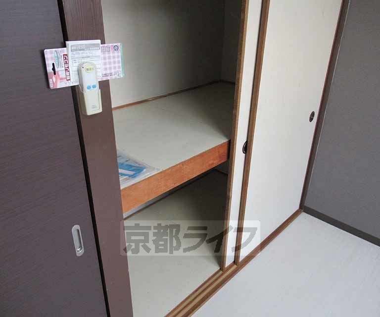 収納　押入れです