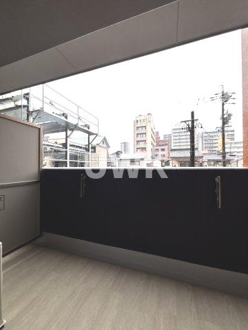 バルコニー　※同シリーズ参照