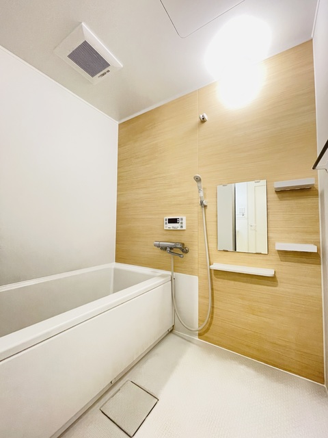 バス・シャワールーム　別部屋参考写真です