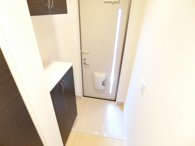 玄関　同物件別部屋